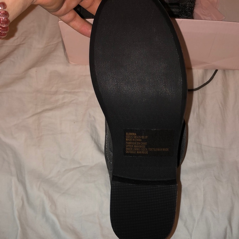 Fall boots - Picture 3 of 3